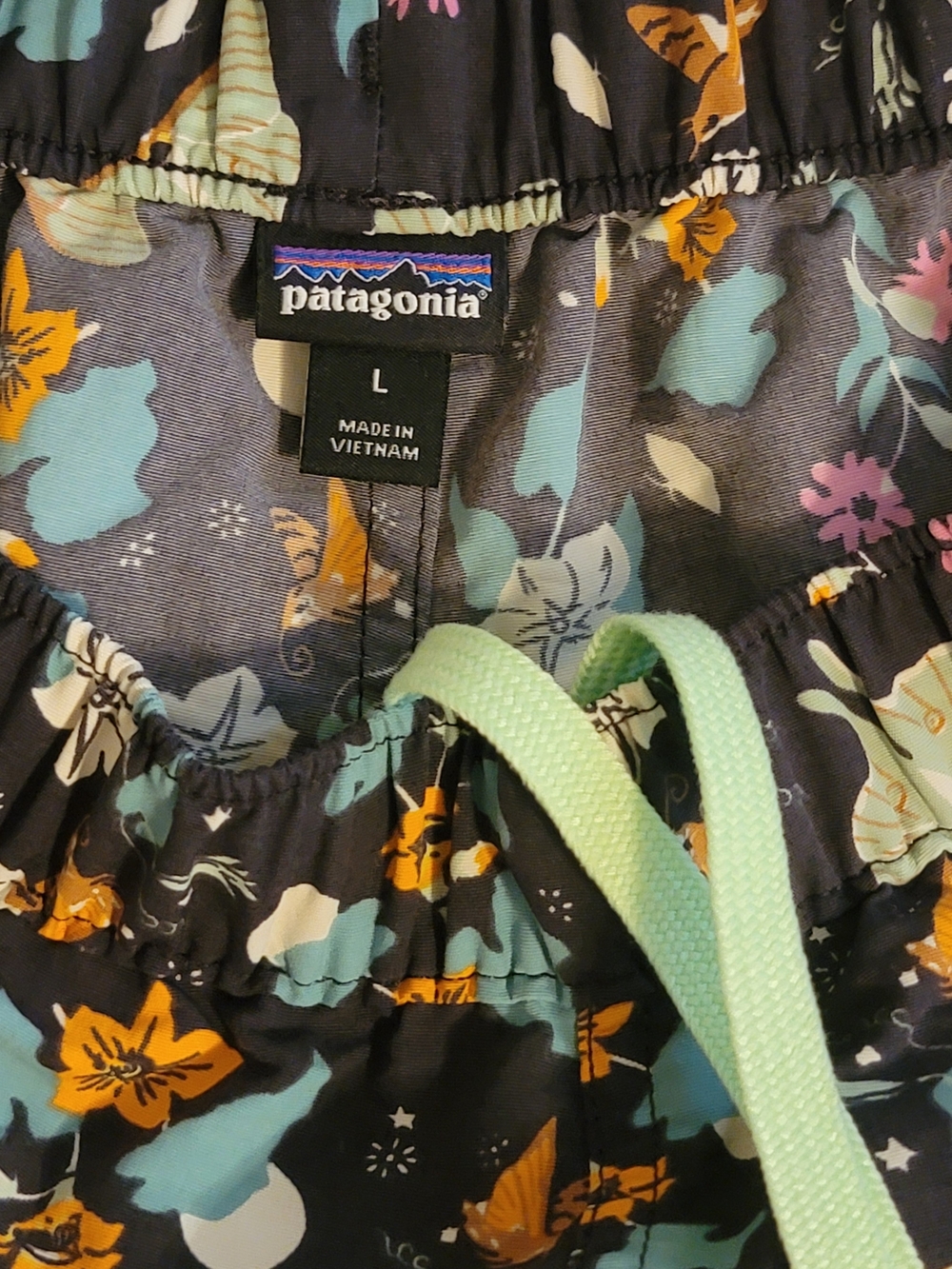 Patagonia Floral Lunar Moth Barely Baggies Large - Picture 3 of 4